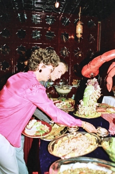 1986-Kuwait-Gitte-og-Tanya-2-107