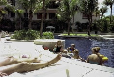 Mal0008-Ved-poolen-1