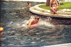 Mal0008-Ved-poolen-20