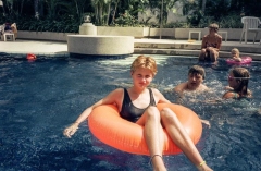 Mal0008-Ved-poolen-6