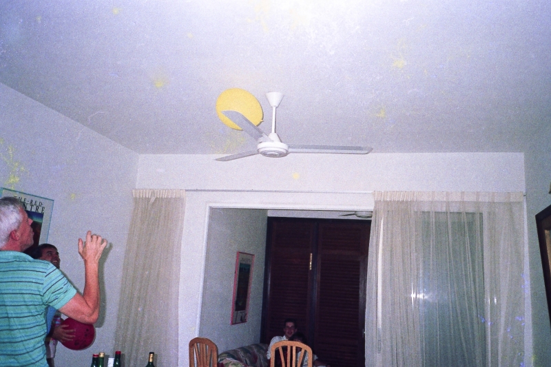 1990-27-Kim-og-Bea-pakker-101