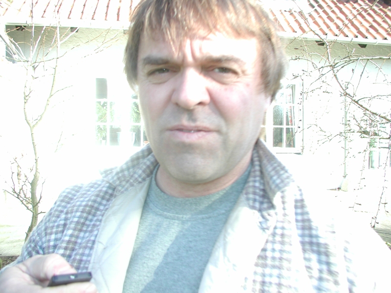 OLYMPUS DIGITAL CAMERA