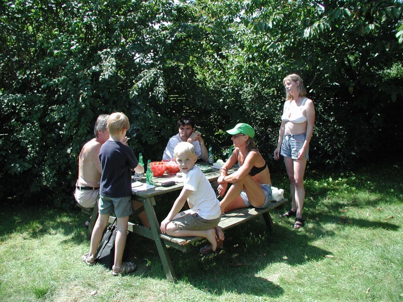 OLYMPUS DIGITAL CAMERA