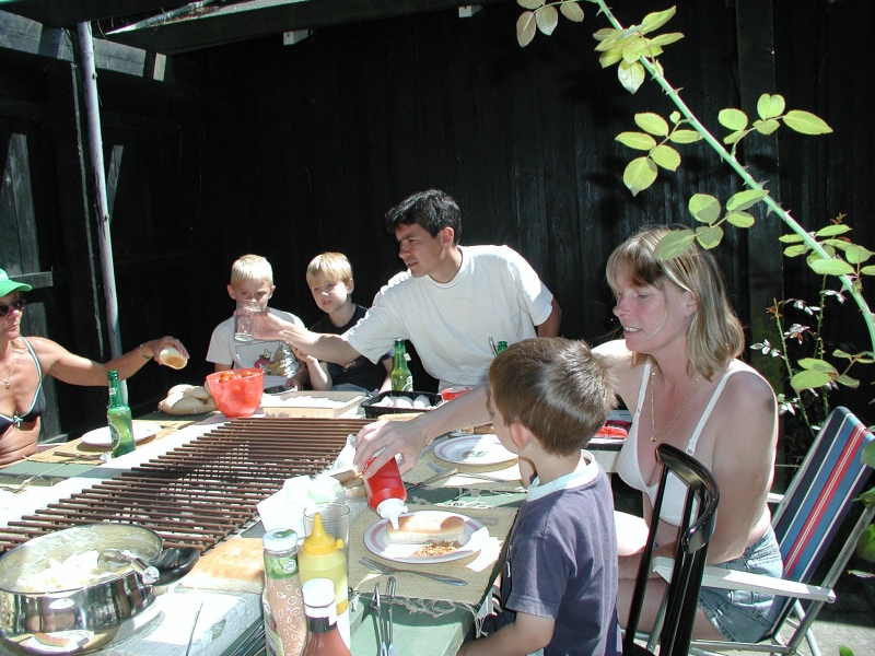 OLYMPUS DIGITAL CAMERA