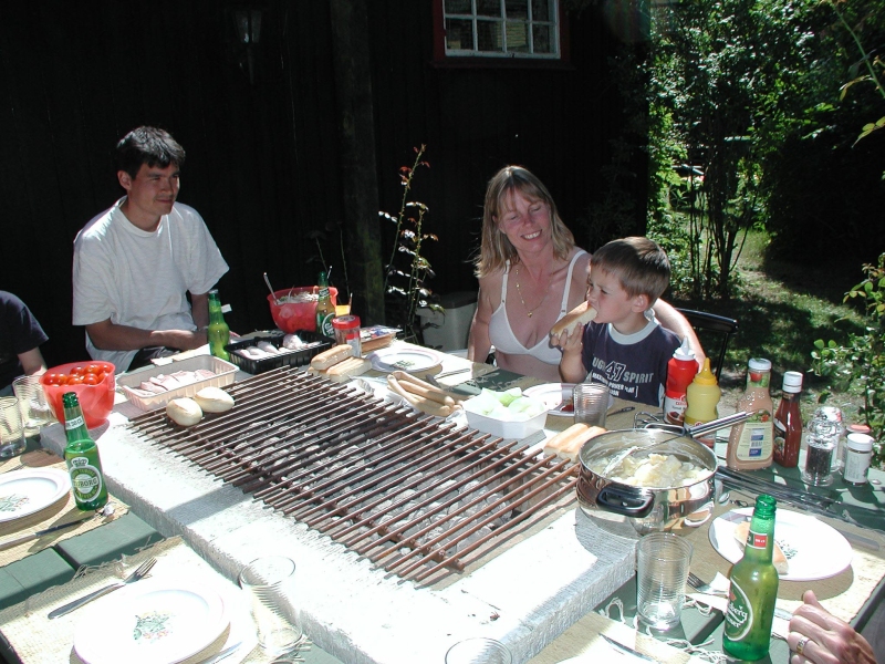 OLYMPUS DIGITAL CAMERA