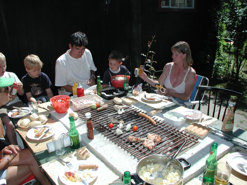 OLYMPUS DIGITAL CAMERA