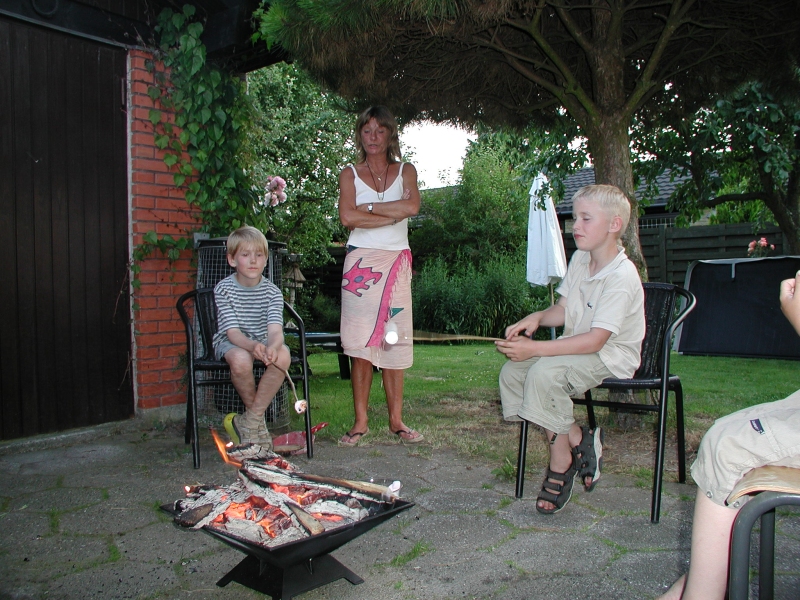 OLYMPUS DIGITAL CAMERA