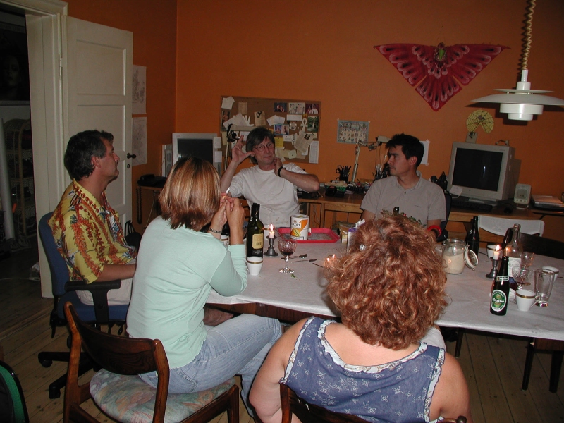 OLYMPUS DIGITAL CAMERA