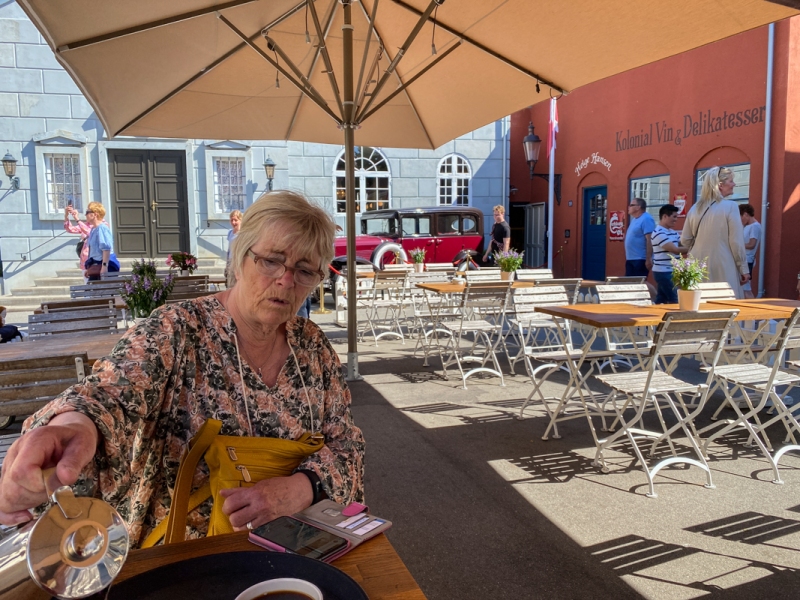 2022-Frokost-paa-Bakken-107