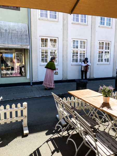 2022-Frokost-paa-Bakken-109