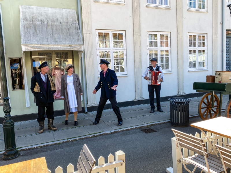 2022-Frokost-paa-Bakken-121