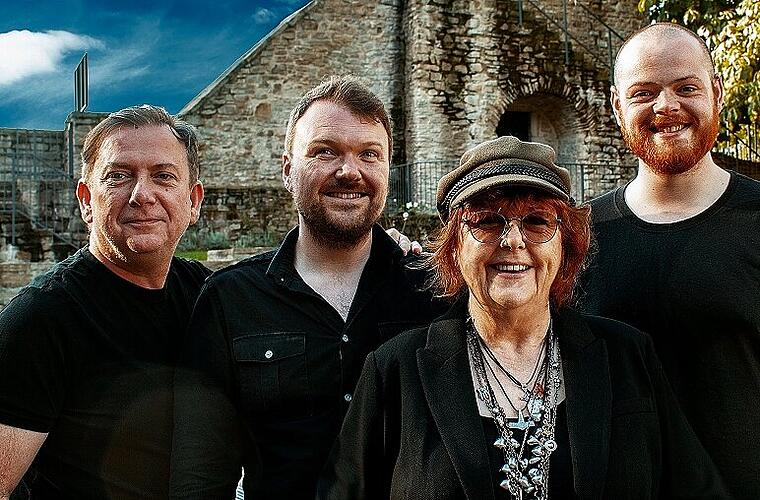 1380645_maggie-reilly-gastiert-am-sonntag-auf-der-seebuehne_default_1Ct1yS_yl1qc7