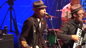 Flogging Molly - Requiem For A Dying Song