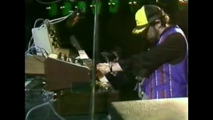 Manfred Manns Earth Band - Blinded By The Light