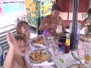 1994-08 På besøg hos Bev og Luke på Penang