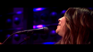 Alanis Morissette - Smiling