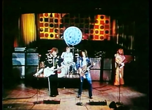 Bachman Turner Overdrive - You Aint Seen Nothing Yet 1974
