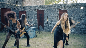 FROZEN CROWN - Battles In The Night