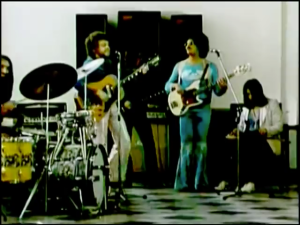 Stealers Wheel - Stuck In The Middle With You