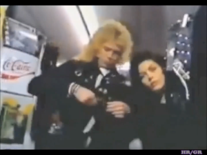 SKAGARACK - Don't Turn Me Upside Down